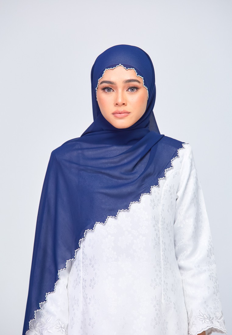 Selendang Sulam Biku